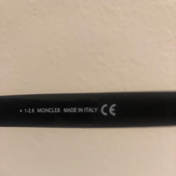 MONCLER Aviator Sunglasses ๐ถ - Picture 6 of 6